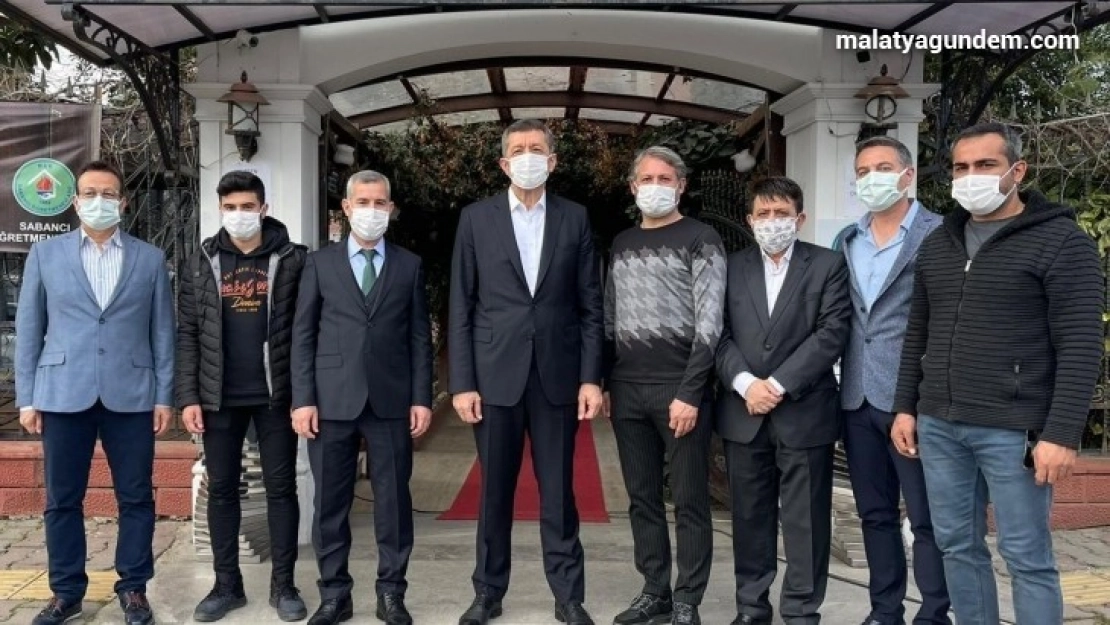 Çınar,  Bakan Selçuk ile bir araya geldi