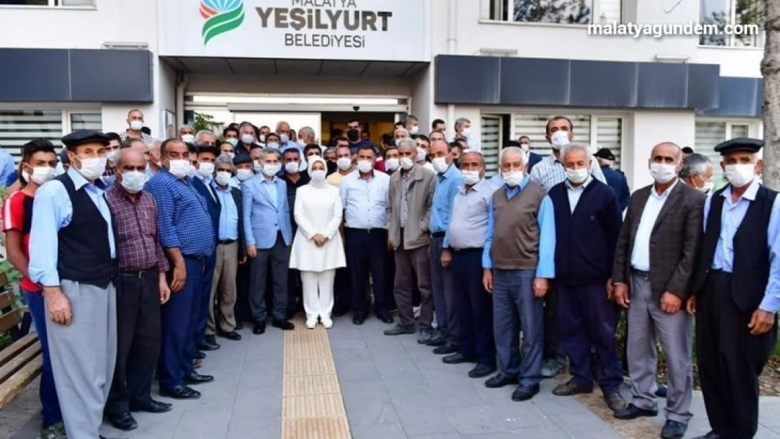 Çınar: 'Özal Mahalle sakinlerimizin tapu sorununu çözdük'