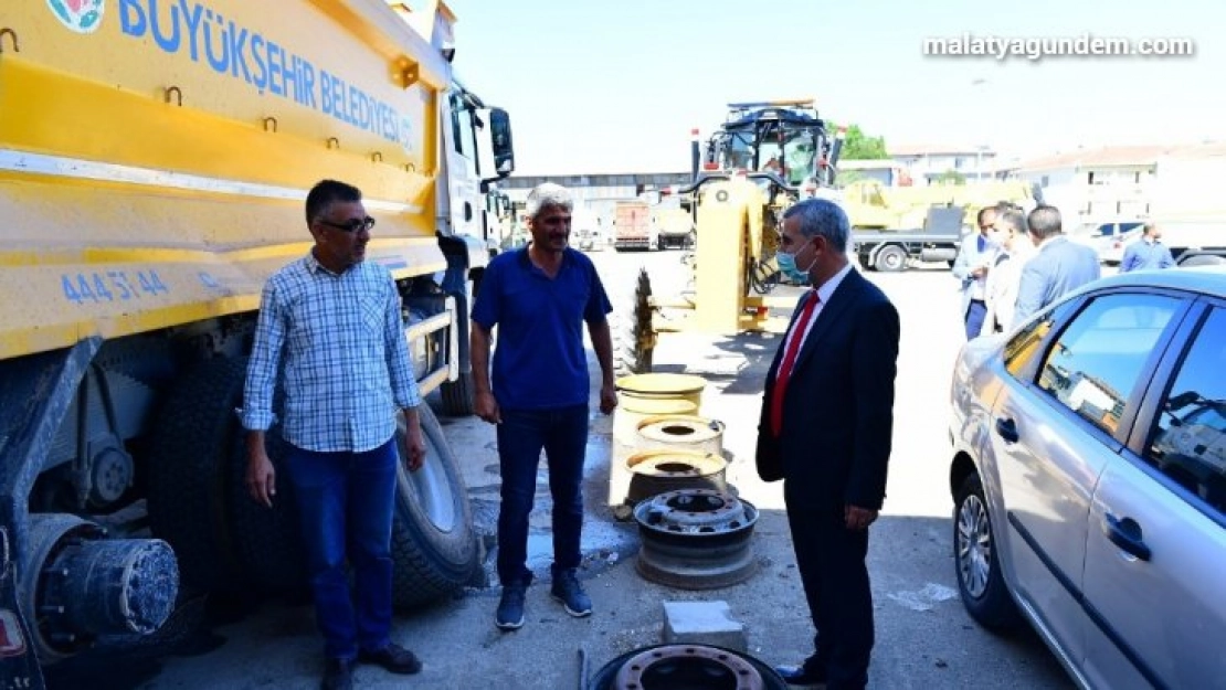 Çınar personelin bayramını kutladı