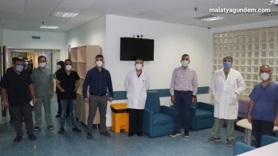 Covid-19 aşı denemeleri gönüllü vatandaşlara da yapılmaya başladı