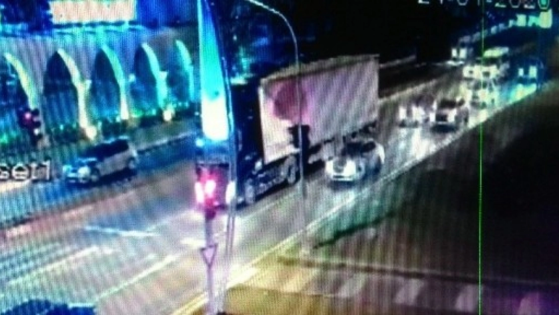 Depreme Trafikte Yakalandılar