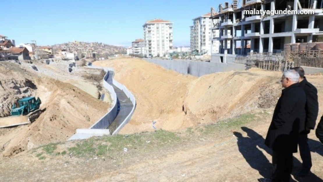 Derme Deresi'nde çevre düzenlemesi başladı