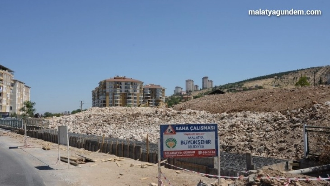 Derme Kanalı'nın üzeri kapatılıyor