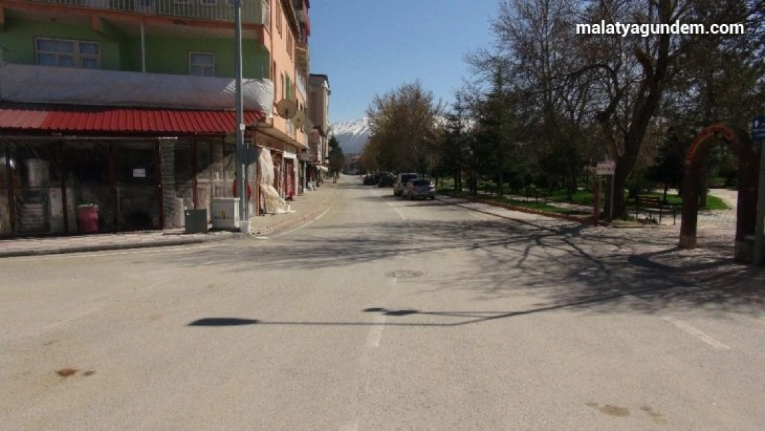 Doğanşehir sokakları bomboş
