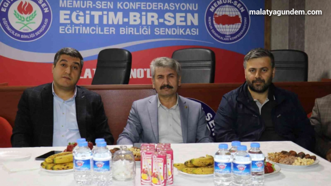 Eğitim Bir Sen üyeleri bayramlaştı