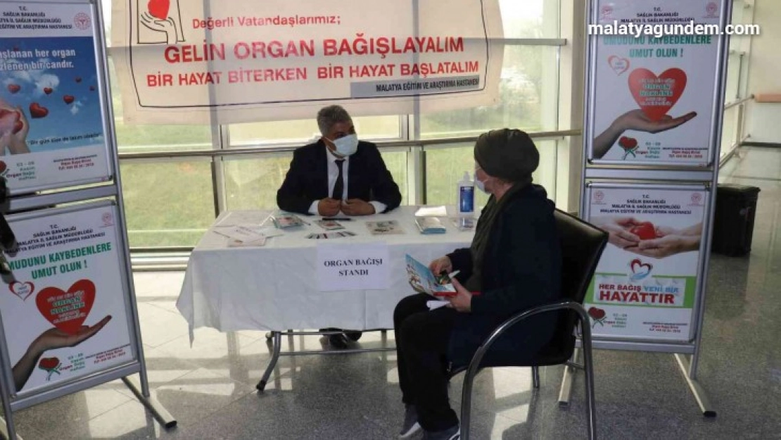 Eğitim ve Araştırma Hastanesi'nde organ bağışı standı kuruldu