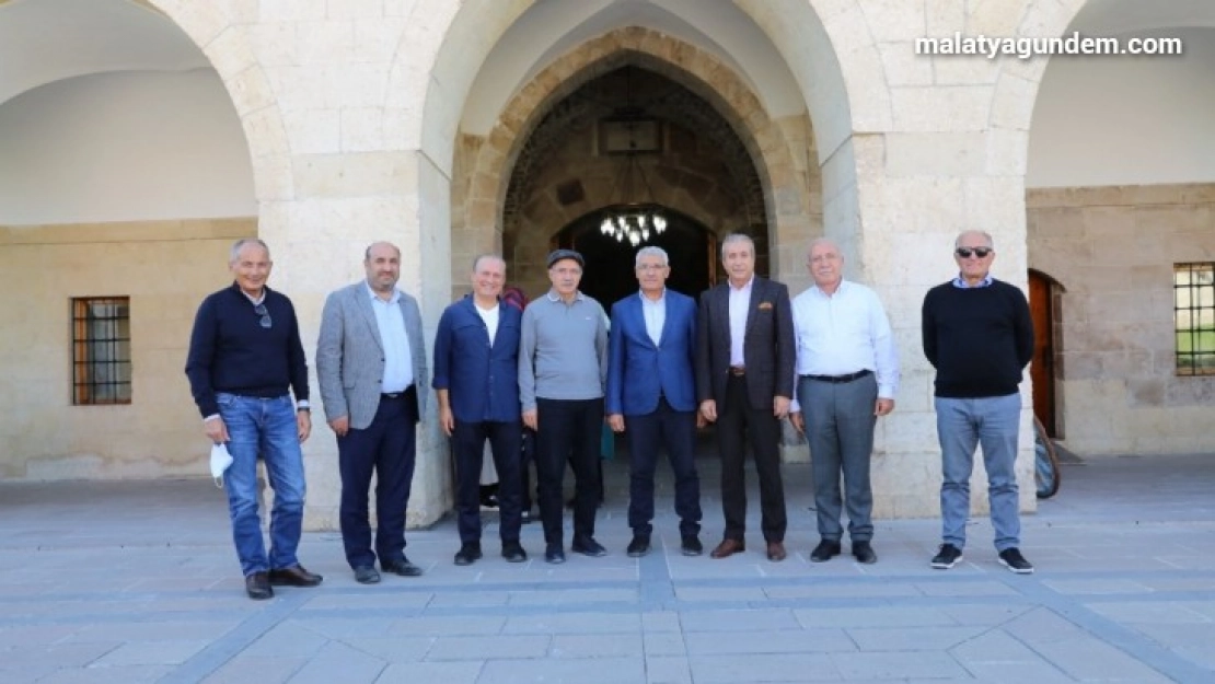 Eker ve Dinçer, medeniyetin kalbi Battalgazi'yi gezdi