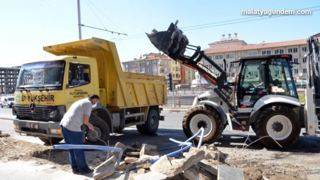 Emeksiz alt kavşağındaki trafik sıkışıklığını gideriliyor