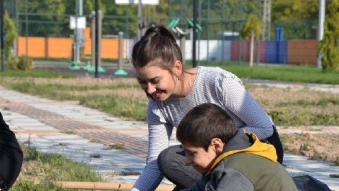 Engelli Çocuklara 'Bahçe Terapi' Uygulaması