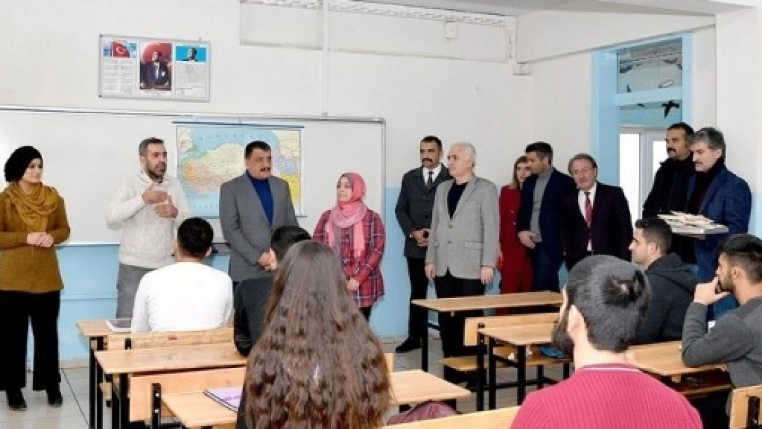 Engellilere Ücretsiz EKPSS Kursu Açıldı