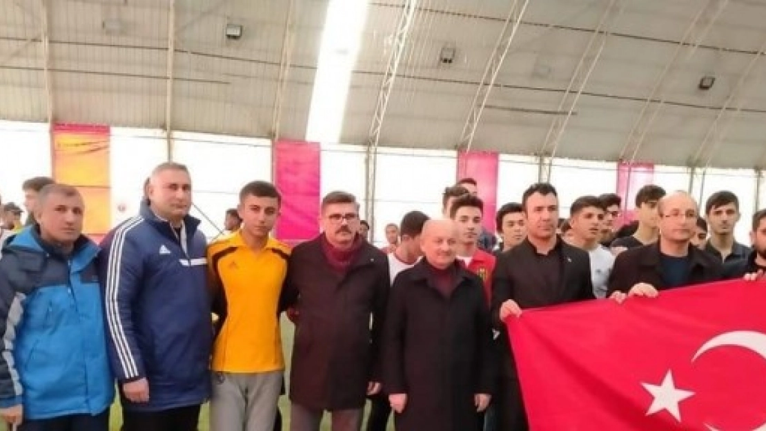 Fethi Sekin Anısına Halı Saha Turnuvası