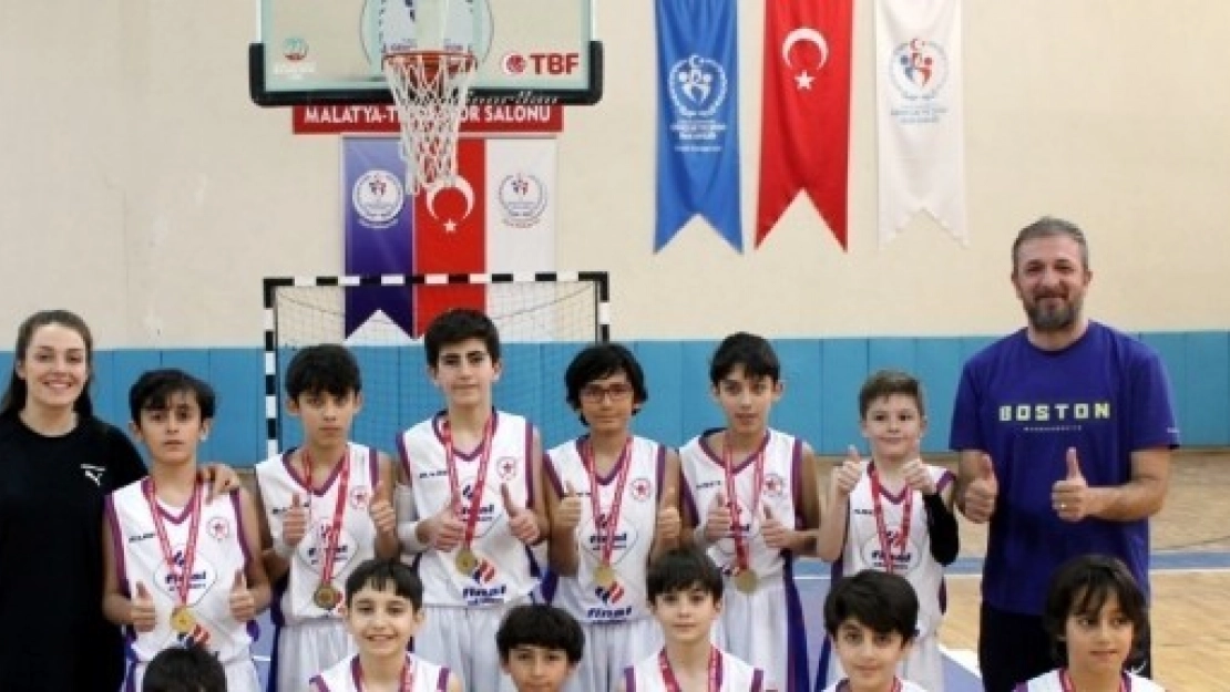 Finalli Öğrenciler Baskette İl Birincisi Oldu