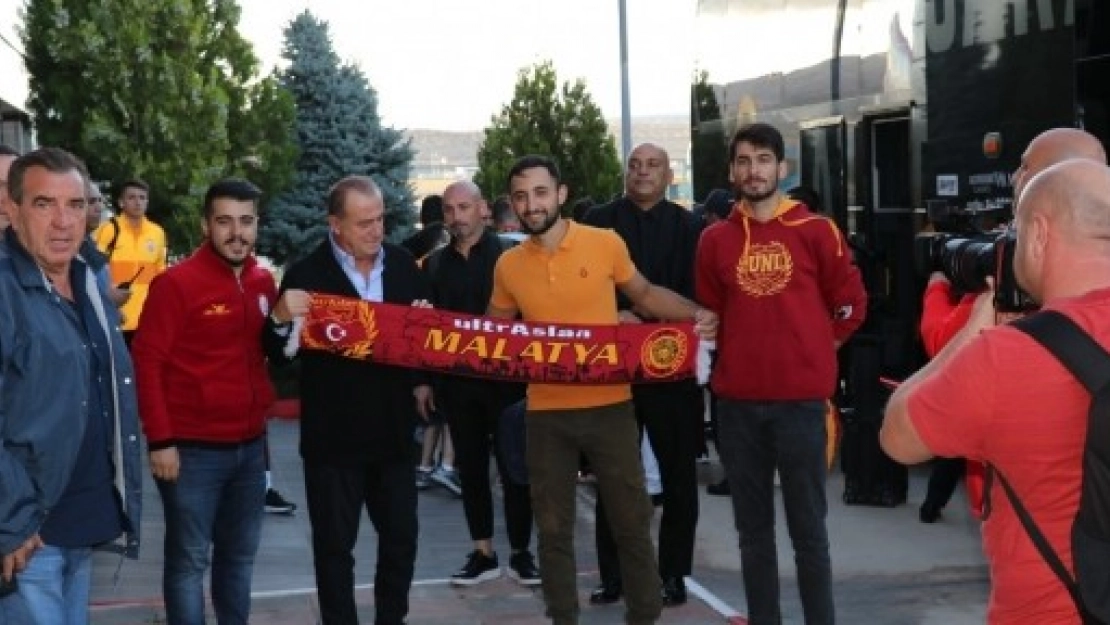 Galatasaray'a Malatya'da Coşkulu Karşılama