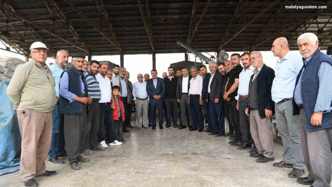Gürkan: Buğday Pazarı Esnafını ziyaret etti