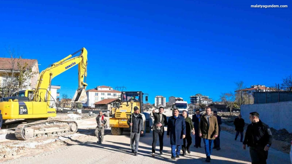 Gürkan yol çalışmalarını inceledi