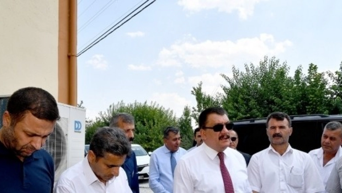 Gürkan Asfalt Çalışmalarını Yerinde İnceledi