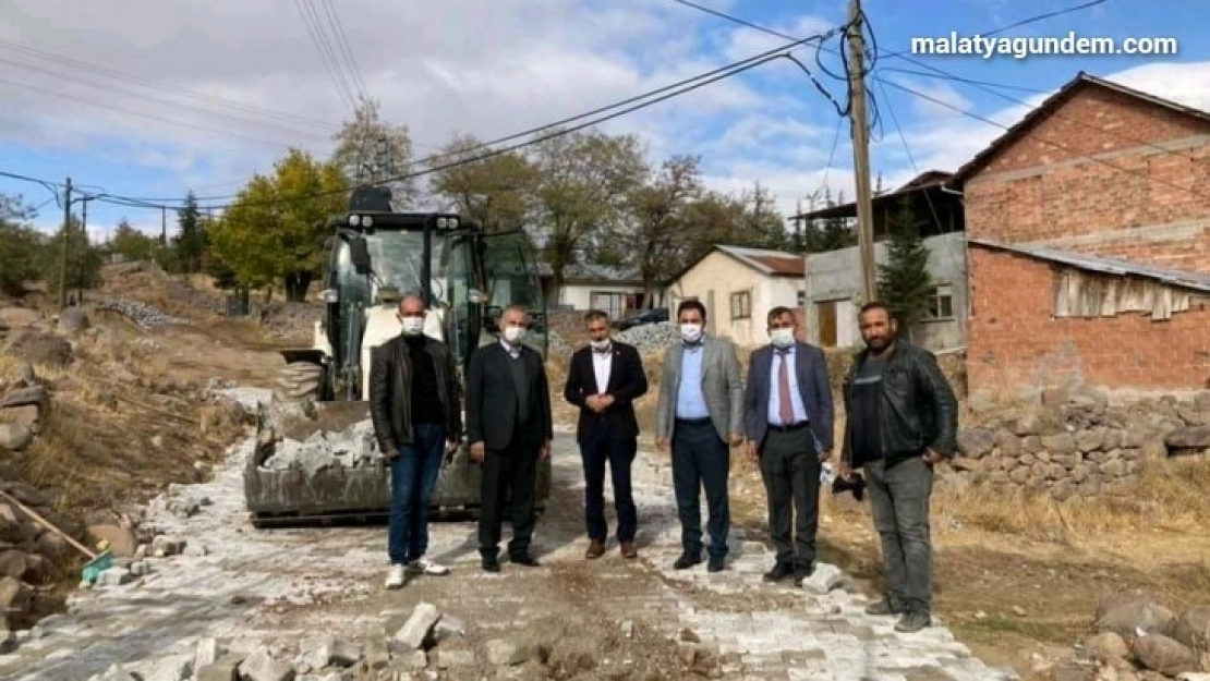 Hedef, her mahalleye kilit parke taşı