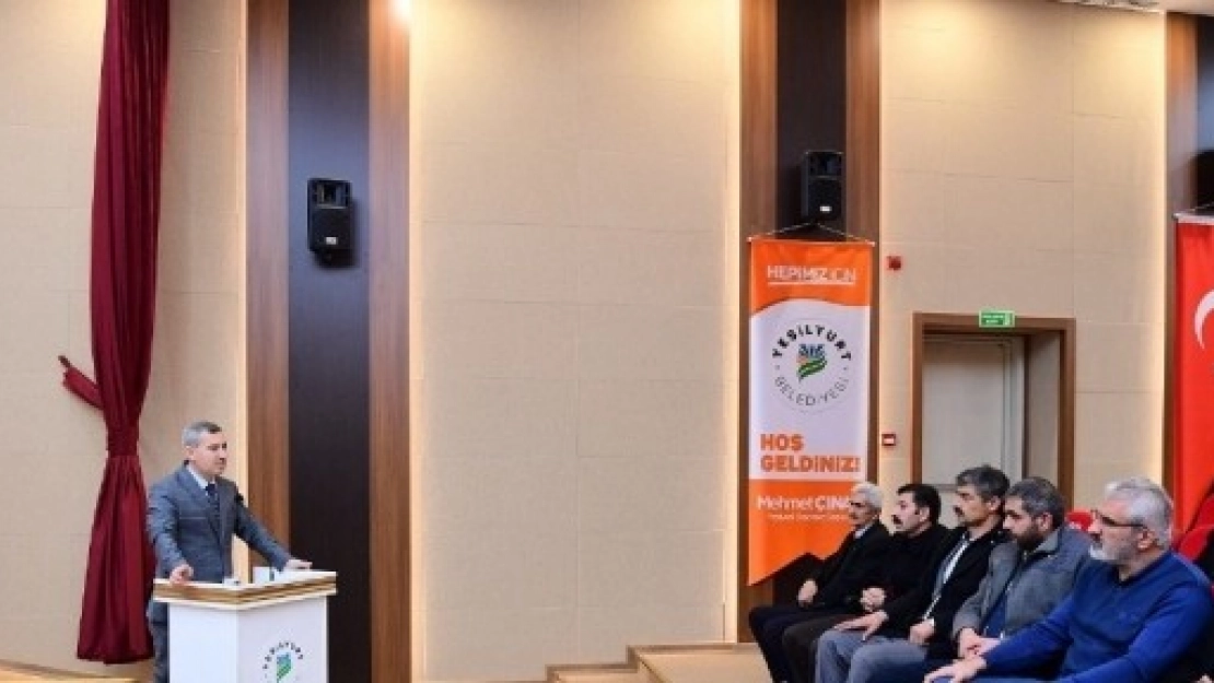 İlk yardım eğitimine katılan mahalle muhtarlarına sertifikaları verildi