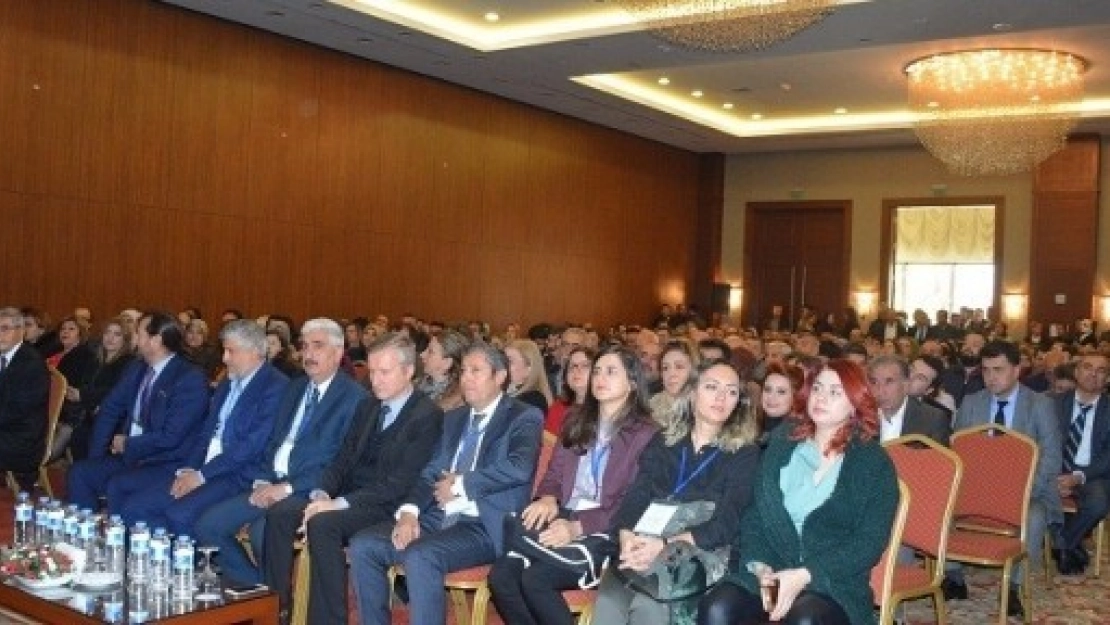 'İlkokulda Dil Becerileri Çalıştayı' Başladı
