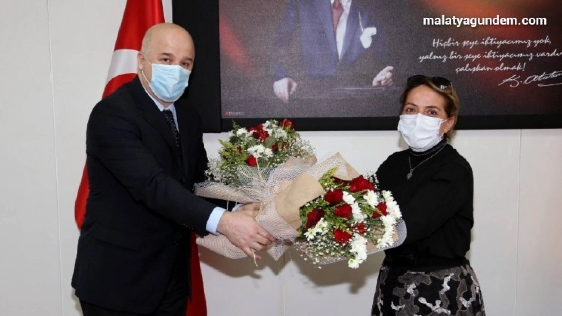 İnönü Fen-Edebiyat Fakültesi'nin dekanı değişti