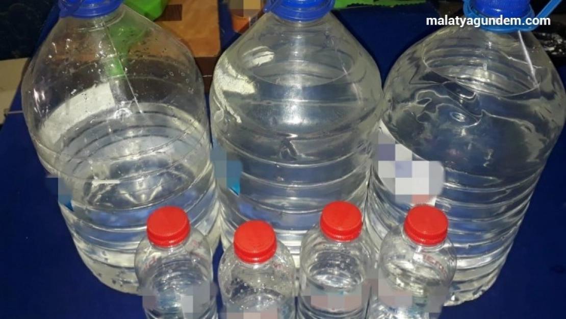 İş yerinde 15 litre kaçak alkol ele geçirildi