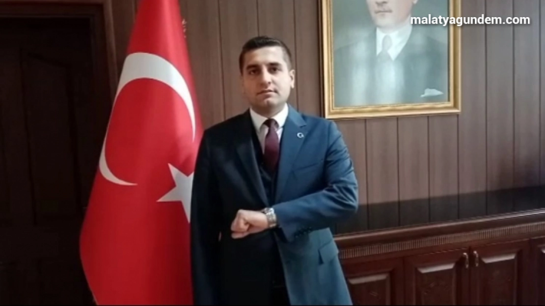 İstiklal marşını  işaret dili ile okudular
