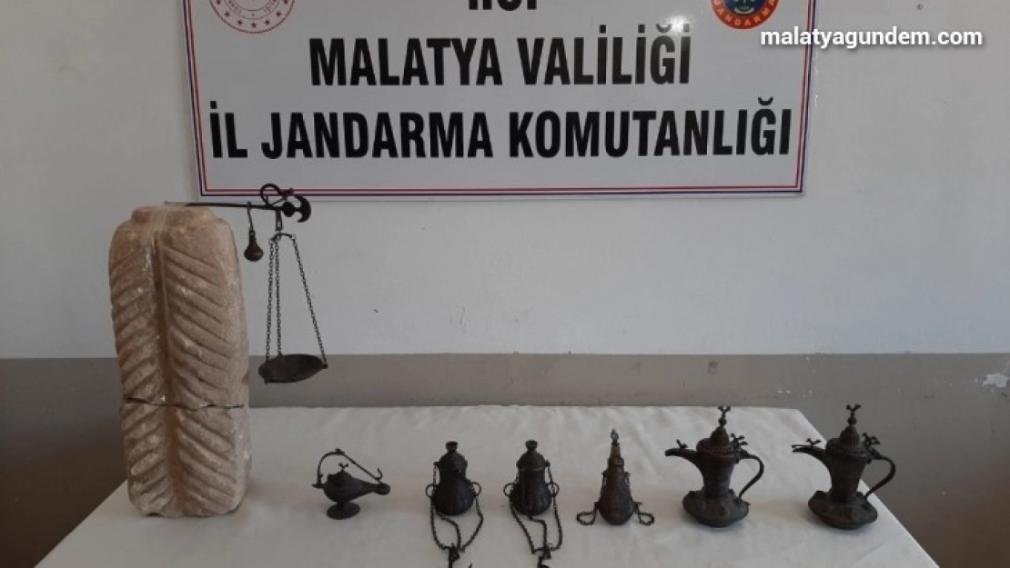 Kaçak tarihi eserler ele geçirildi