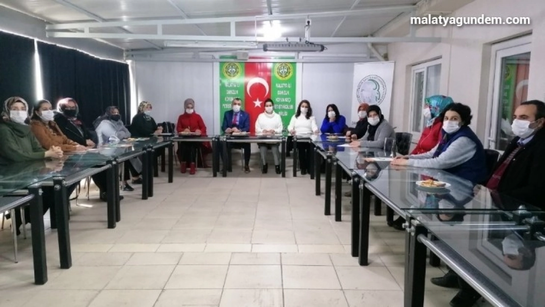 Kadın girişimciler istişare için bir araya geldi