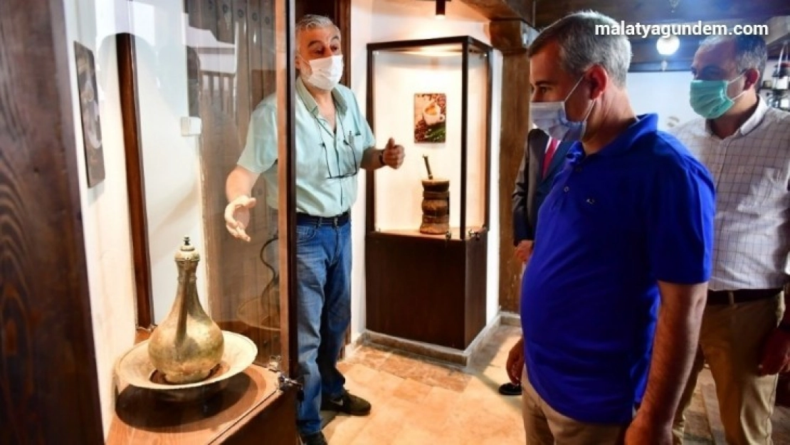 Kahve Konağı'nda 500 farklı obje sergilenecek