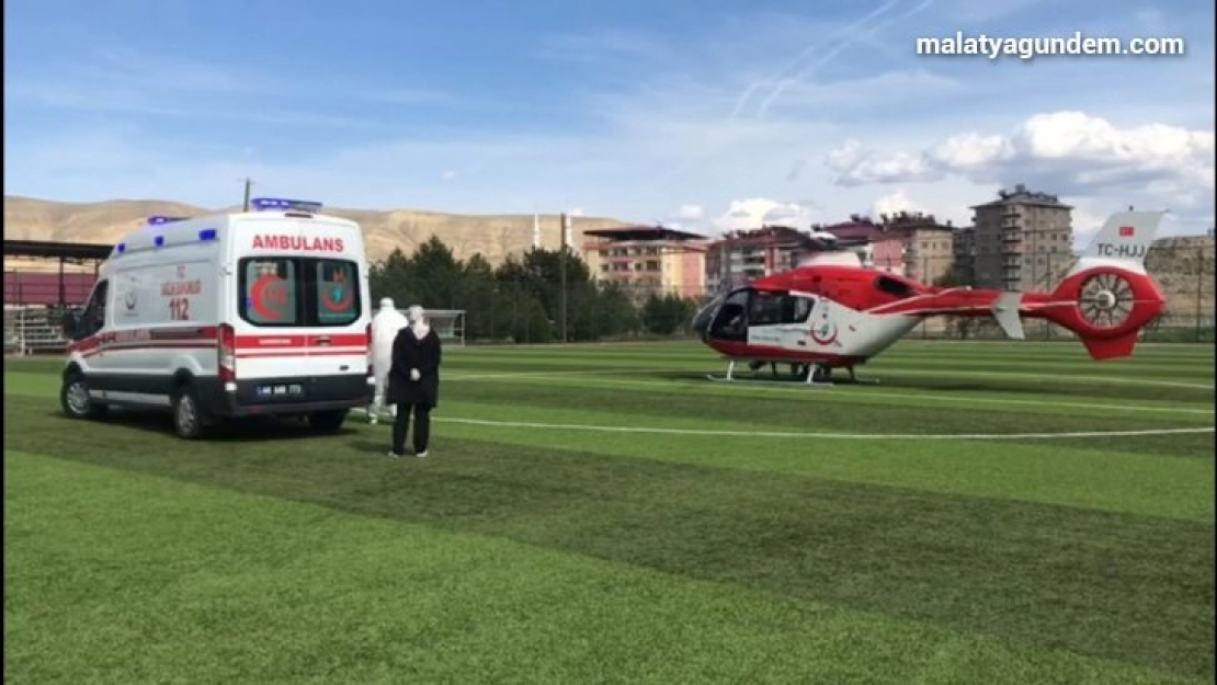 Kalp krizi geçirdi hava ambulansıyla hastaneye yetiştirildi