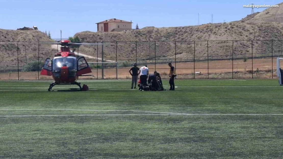 Kalp krizi geçiren hasta hava ambulansı ile Malatya'ya sevk edildi