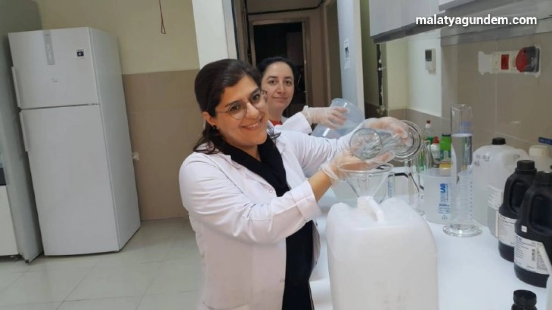 Kendi el dezenfektanlarını üretmeye başladılar