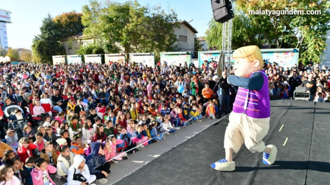 Kitap festivali çocuklarda güzel anılar bıraktı