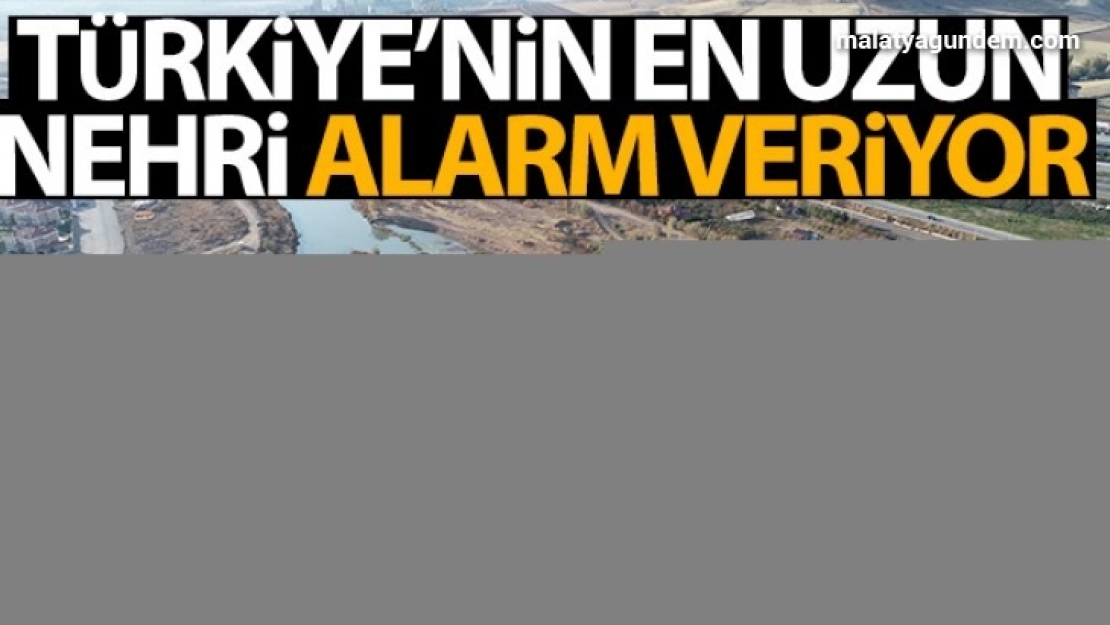 Kızılırmak alarm veriyor, su seviyesi azaldı kara parçaları gözüktü