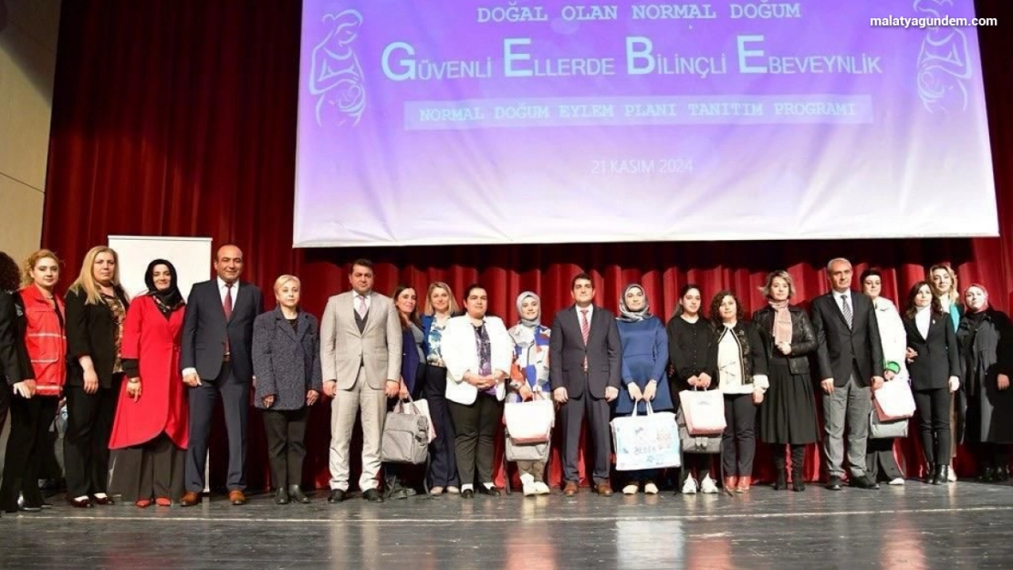 Malatya'da 'Güvenli Ellerde Bilinçli Ebeveynlik' projesi anlatıldı