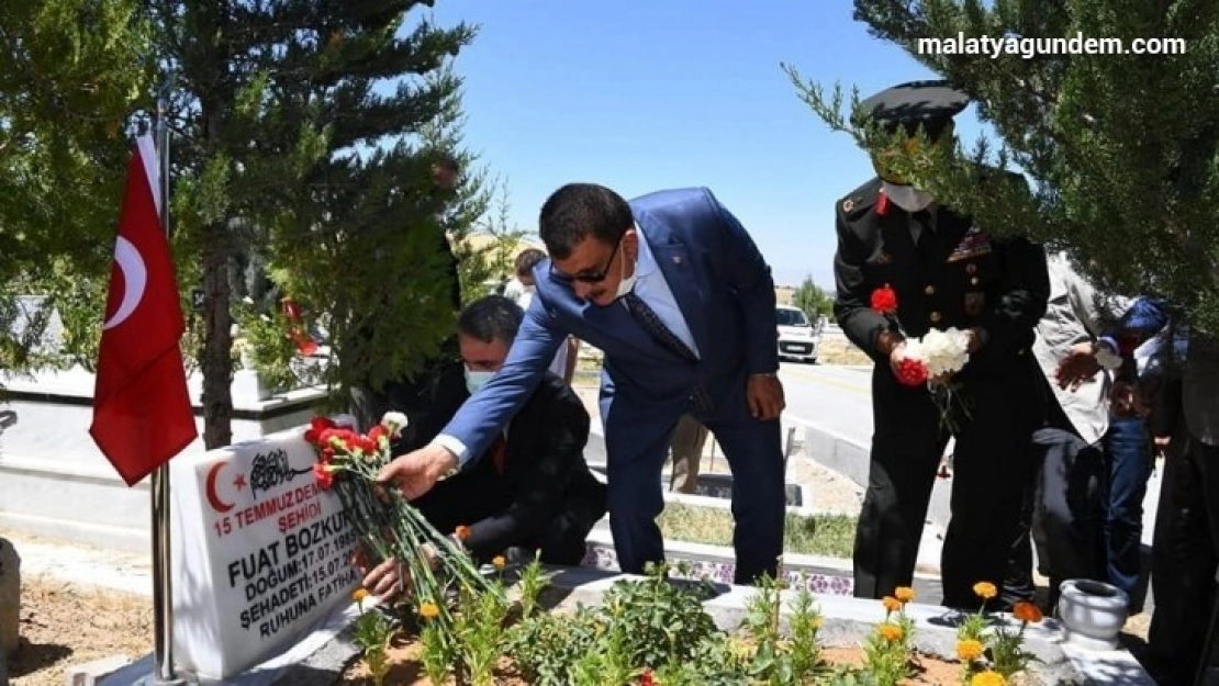 Malatya'da 15 Temmuz şehitleri mezarı başında anıldı