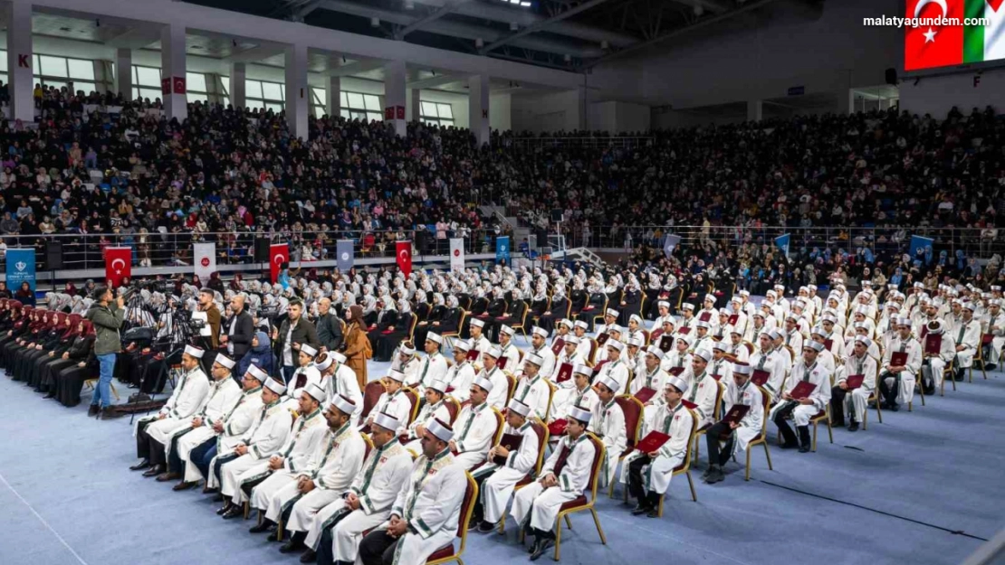 Malatya'da 244 hafızlık öğrencisi icazet belgesi aldı