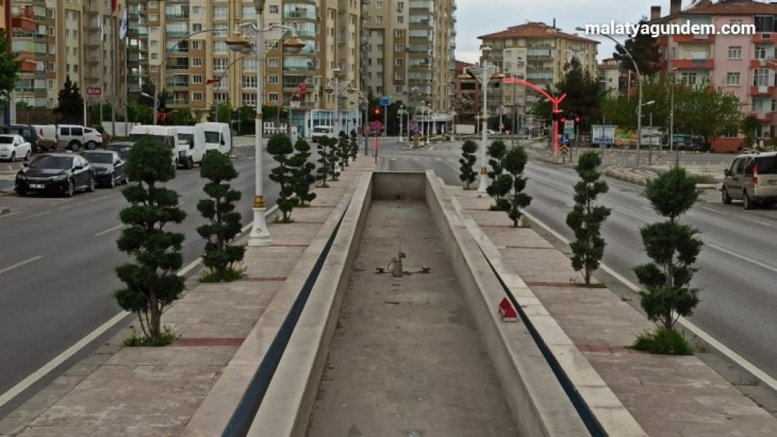 Malatya'da 3 günlük sokağa çıkma kısıtlaması başladı