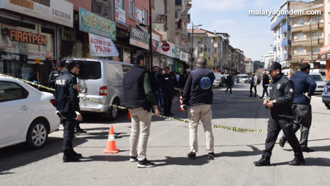 Alacak verecek meselesi kanlı bitti: 1 ağır yaralı