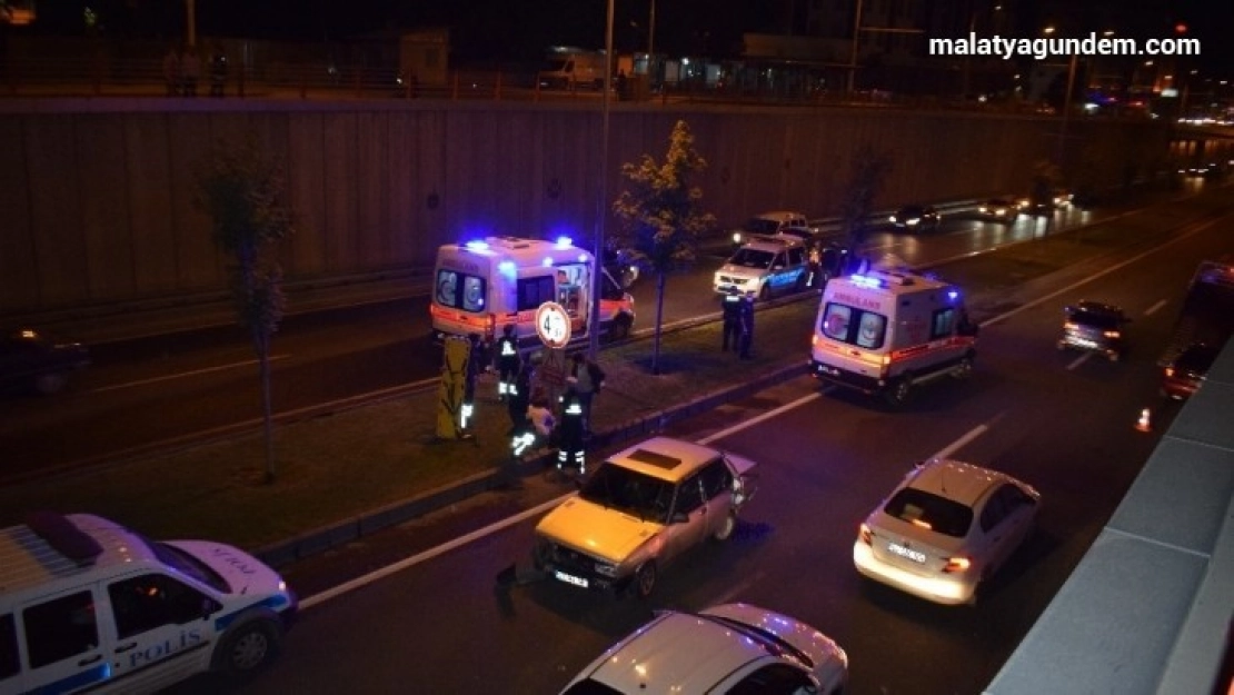 Malatya'da alt geçitte kaza: 4 yaralı