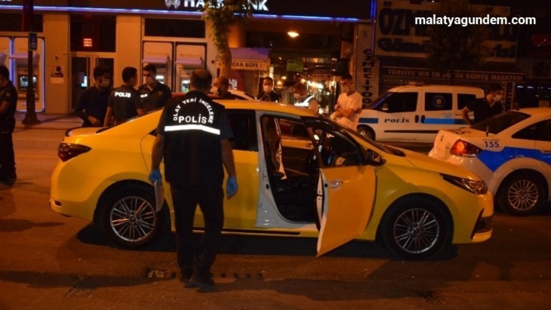 Malatya'da araç içerisinde silahla vurulan 1 kişi yaralandı