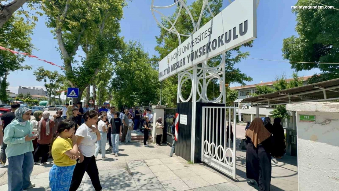 Malatya'da AYT heyecanı sona erdi