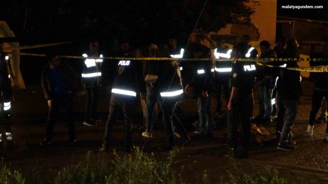 Malatya'da baraka yangını: 4 yaşındaki çocuk yanarak hayatını kaybetti