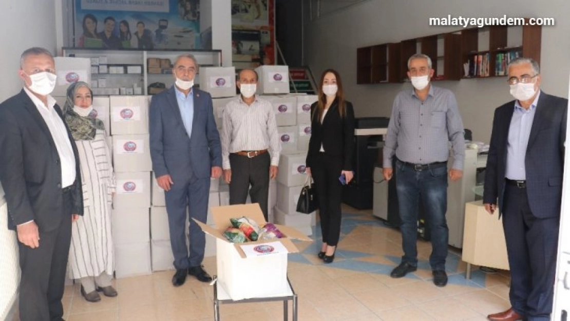 Malatya'da bin 500 aileye gıda yardımı dağıtıldı
