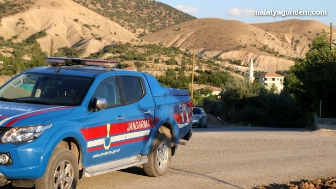 Malatya'da bir mahalleye korona karantinası