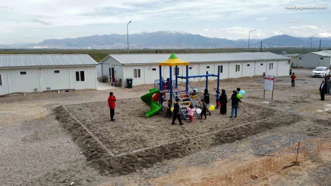 Malatya'da bir sanayi kuruluşu, işçileri için konteyner kent kurdu