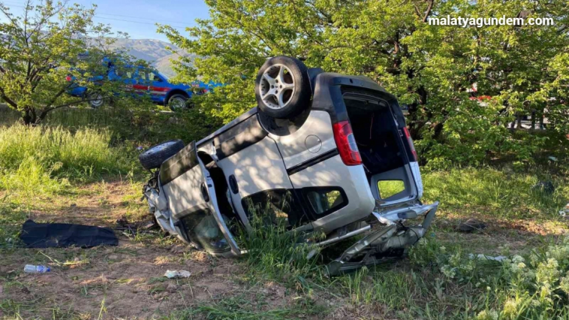 Feci kaza: 2'si bebek 3 ölü, 3 yaralı