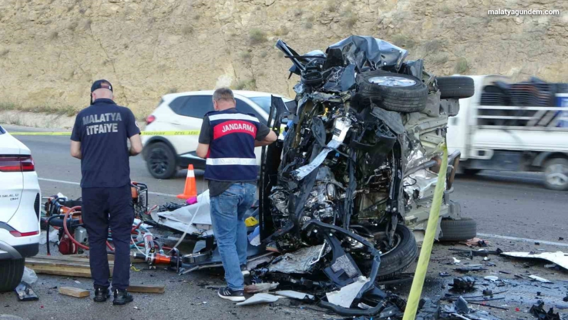 Facia gibi kazada 4 kişi öldü, 2 kişi yaralandı