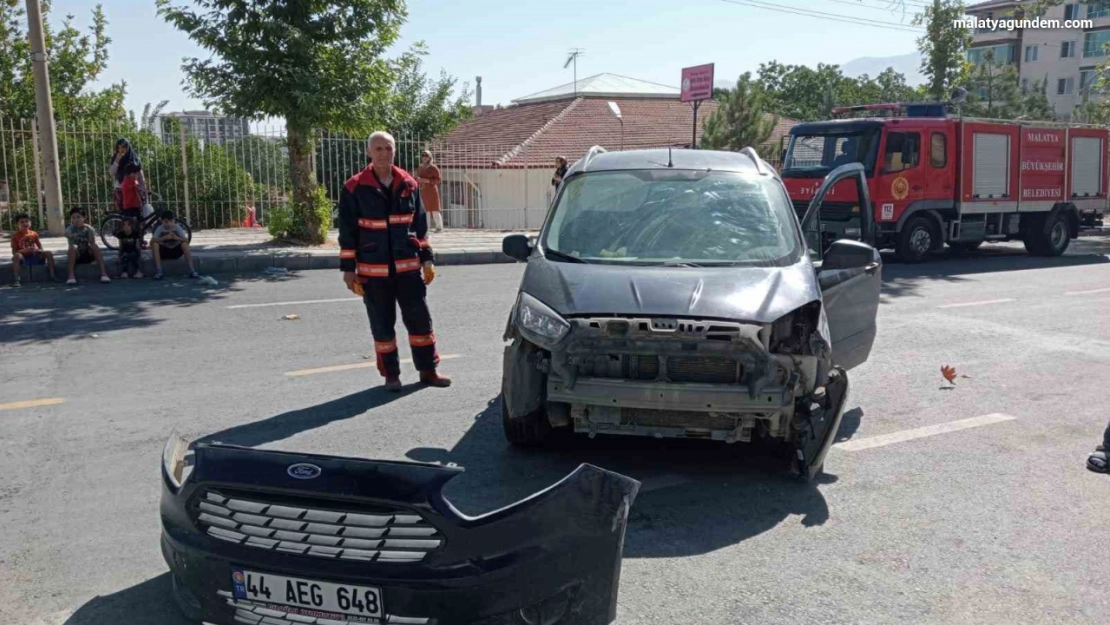 Malatya'da iki ayrı kaza: 3 yaralı