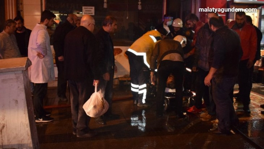 İş yerinde dumandan etkilenen şahıs hastaneye kaldırıldı